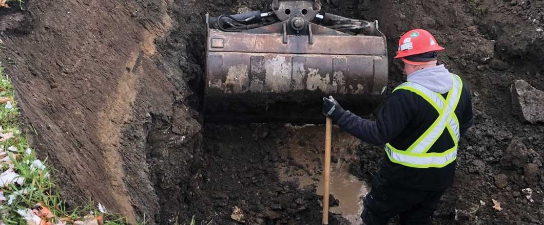 Ontario Echologics project excavation